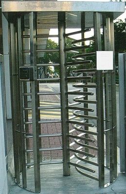 30 Человек / Min полной высоты турникет с звук тревоги нержавеющая сталь трубы для аэропорта